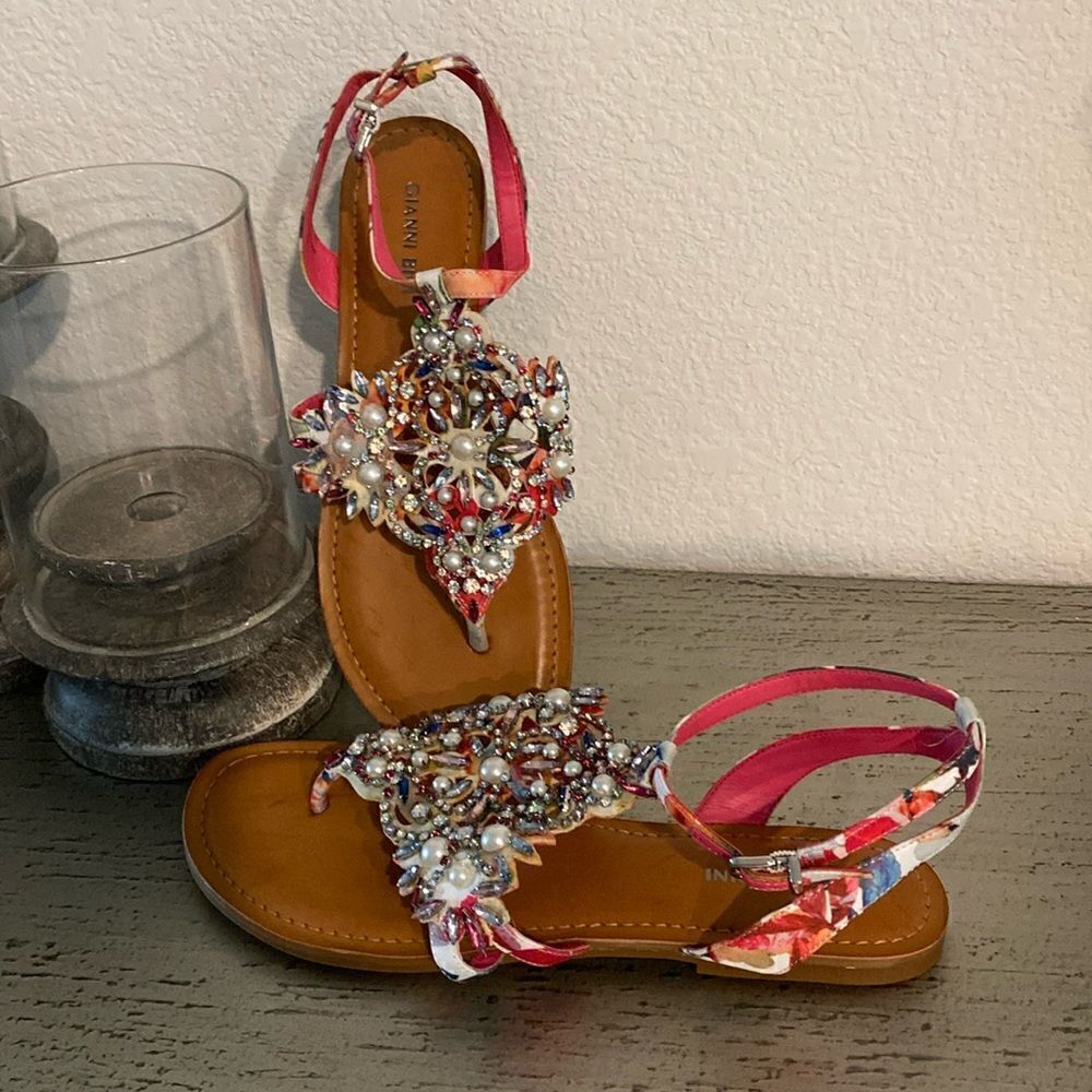 New Gianni Bini Oliviana Sandals - Picture 4 of 6